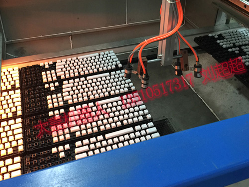 键盘单轴在线喷涂-自动喷漆线